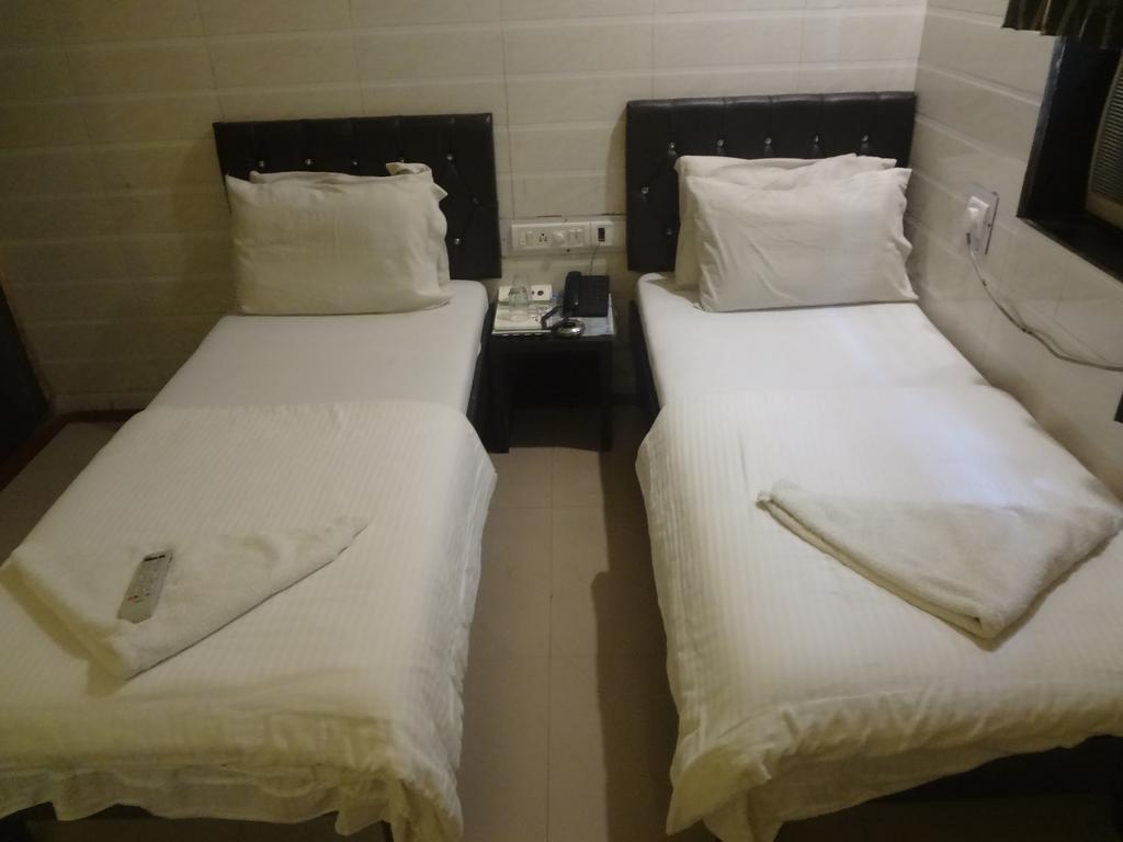 Hotel New Shalimar Bombaim Exterior foto